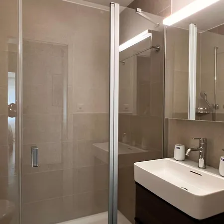 Stilvolle In Oerlikon! -202- Apartamento