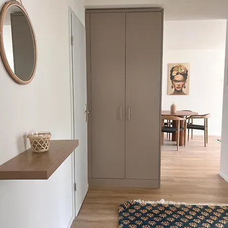 Stilvolle In Oerlikon! -202- Apartment